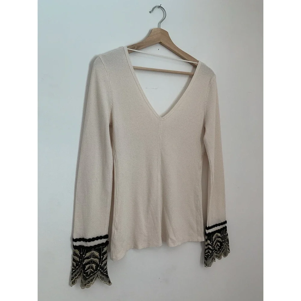 Free People‎ Last Dance Lace Cuff Long Sleeve V Neck Thermal Top Sz L Bohemian